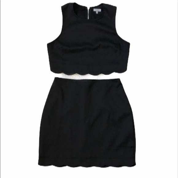 Crop top and mini skirt set - Picture 3 of 15